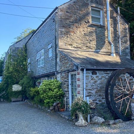 Ferienwohnung The Granary At Bissick Old Mill Truro Exterior foto