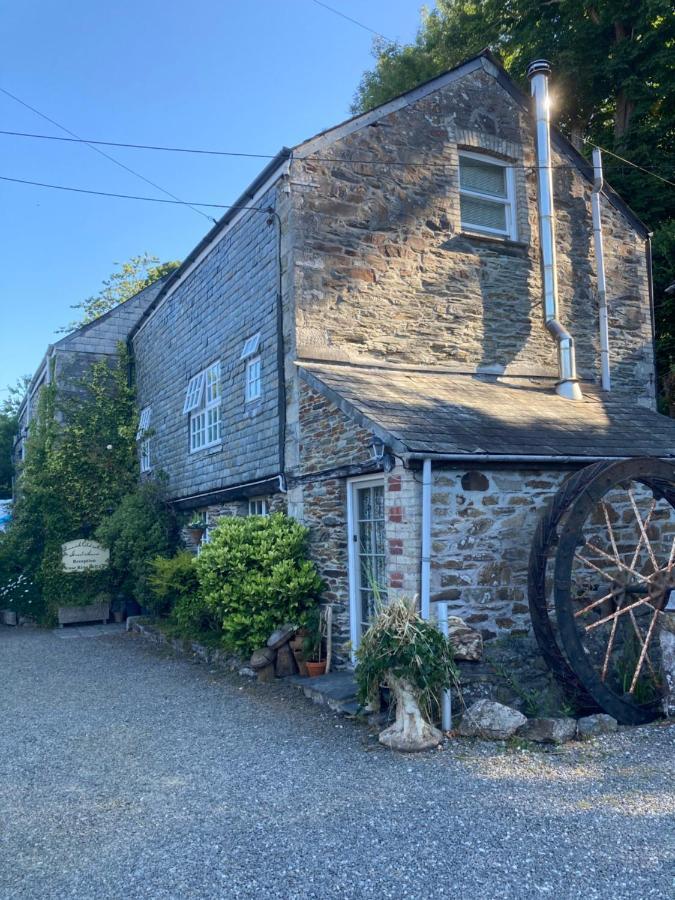 Ferienwohnung The Granary At Bissick Old Mill Truro Exterior foto
